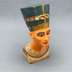 Vintage 7” Veronese Hand Painted Egyptian Queen Nefertiti Bust Statue Sculpture